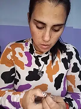 Snapshot of kariciasecreta chatting on 18, 5, 2026 kariciasecreta online show from 18, 5, 2026