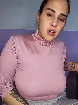 Snapshot of kariciasecreta chatting on 31, 5, 2026 kariciasecreta online show from 31, 5, 2026