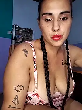 kariciasecreta online show from 4, 4, 2026