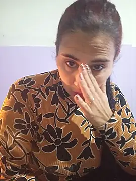 Snapshot of kariciasecreta chatting on 24, 5, 2026 kariciasecreta online show from 24, 5, 2026