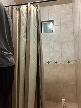 pitudo1313wuero online show from 9, 2, 2026