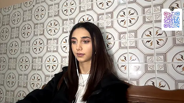 Snapshot of LinaMour chatting on 28, 11, 2025 LinaMour online show from 28, 11, 2025