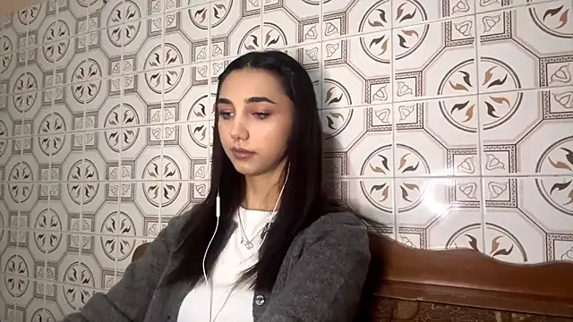 Snapshot of LinaMour chatting on 21, 11, 2025 LinaMour online show from 21, 11, 2025