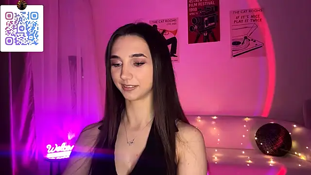 LinaMour online show from 8, 3, 2026