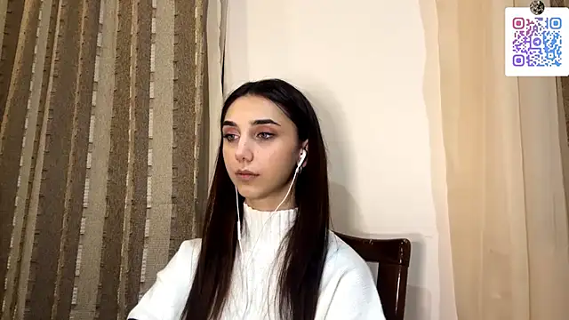 Snapshot of LinaMour chatting on 15, 11, 2025 LinaMour online show from 15, 11, 2025