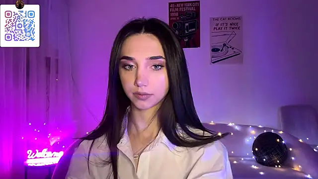 LinaMour online show from 31, 3, 2026