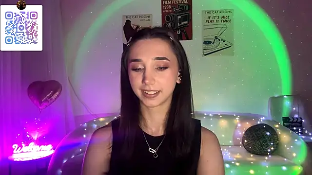 LinaMour online show from 21, 4, 2026