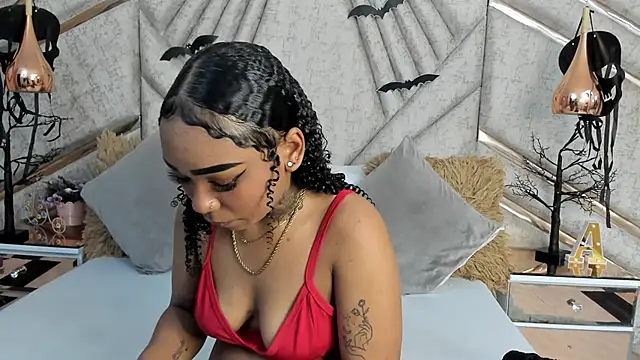 SkylerBloomm online show from 11, 11, 2025