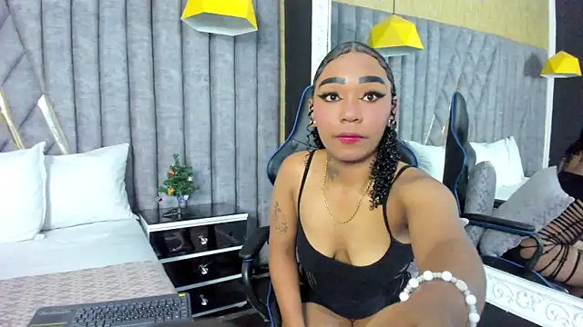 SkylerBloomm online show from 23, 12, 2025