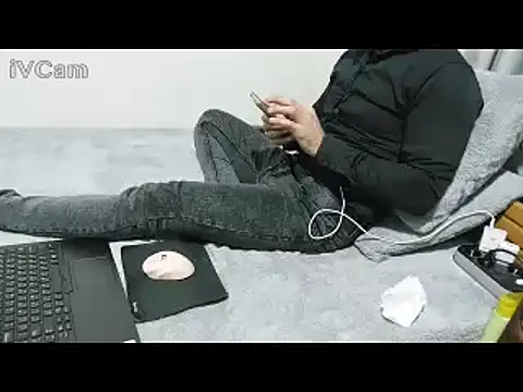 yazinyazin1 online show from 16, 1, 2026