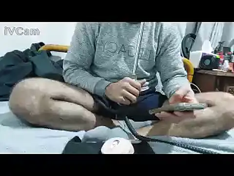 yazinyazin1 online show from 13, 1, 2026