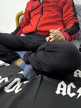 yazinyazin1 online show from 11, 11, 2025