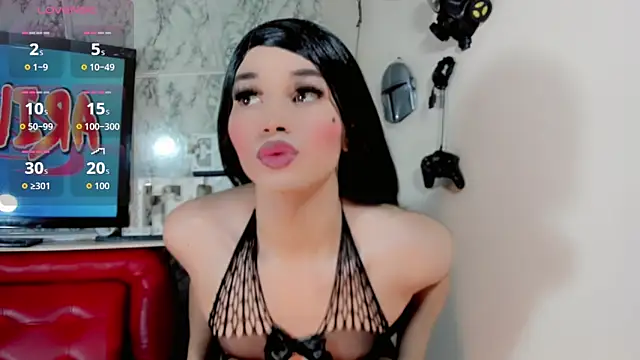 Candy Walker  online show from 1, 10, 2025
