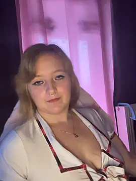Kim Secret online show from 6, 10, 2025