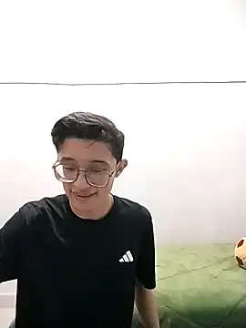 SantiagoRusso18 online show from 14, 1, 2026