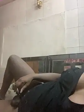 Kajal-Shemale69 online show from 18, 11, 2025