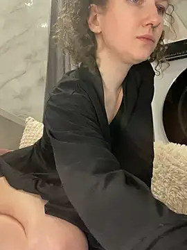 Kitty Kisss online show from 8, 2, 2026