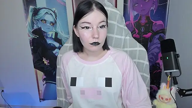 MargarettRose online show from 2, 12, 2025