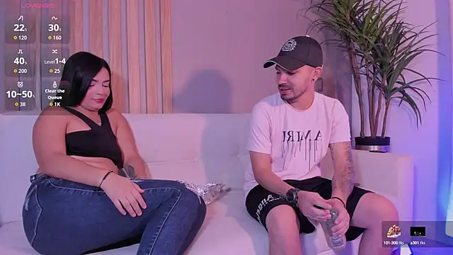 aronandluna online show from 1, 10, 2025