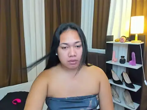 TsUncutKaren online show from 9, 10, 2025