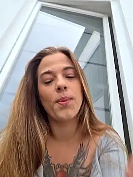 Snapshot of Luna_Lynn chatting on 6, 5, 2026 Luna Lynn online show from 6, 5, 2026