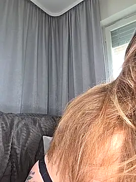 Luna Lynn online show from 15, 3, 2026