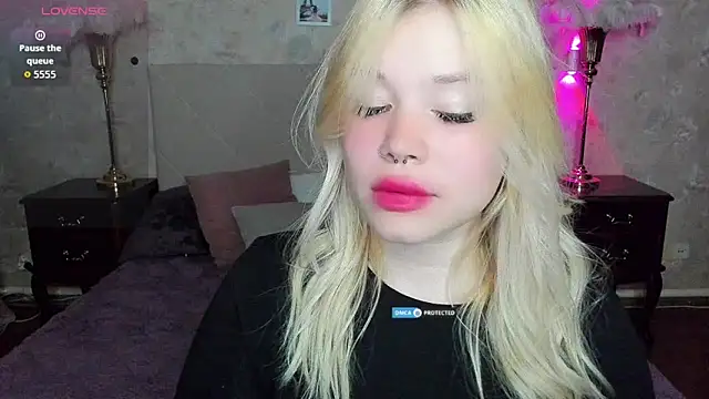 Diana Dream online show from 25, 10, 2025