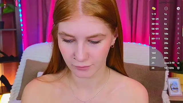 JuliaPowers  online show from 24, 10, 2025