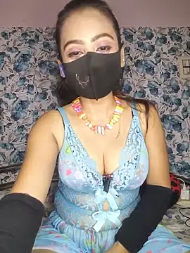 Snapshot of yours_sugar_babe chatting on 18, 5, 2026 yours sugar babe online show from 18, 5, 2026