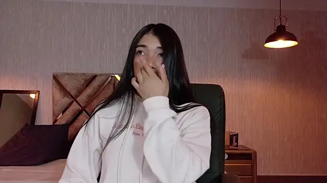 Aurora jones11 online show from 11, 10, 2025