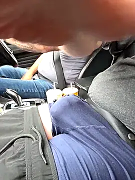 Snapshot of brokecountrylads chatting on 30, 11, 2025 brokecountrylads online show from 30, 11, 2025