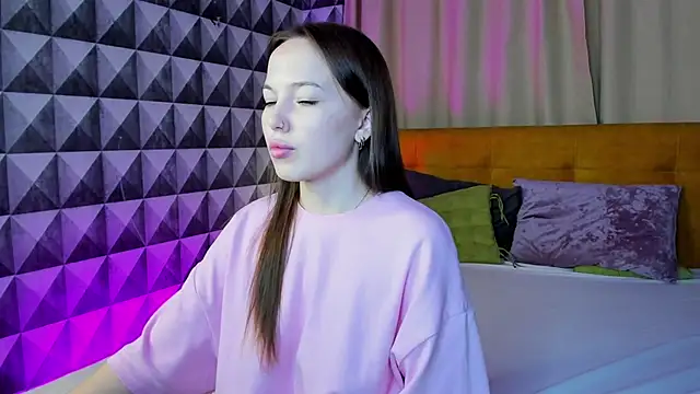 Maria Solis online show from 19, 10, 2025