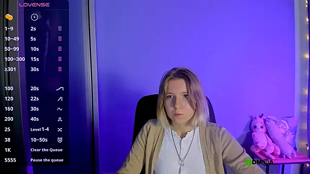 Snapshot of gloria_bubble chatting on 15, 10, 2025 gloria bubble online show from 15, 10, 2025