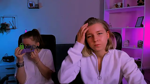 Snapshot of gloria_bubble chatting on 9, 11, 2025 gloria bubble online show from 9, 11, 2025