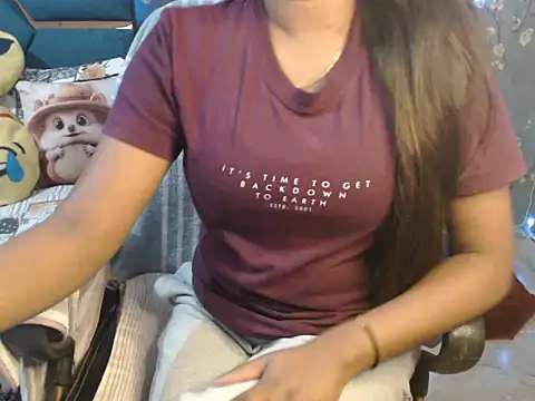 Snapshot of hot_riaa25 chatting on 30, 10, 2025 hot riaa25 online show from 30, 10, 2025