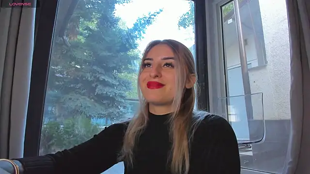 Ella Vee online show from 1, 10, 2025