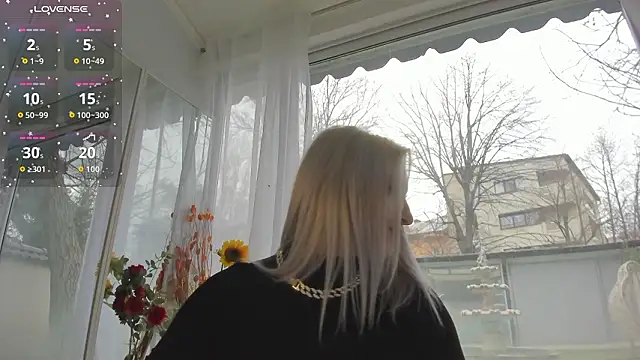 Ella Vee online show from 22, 3, 2026