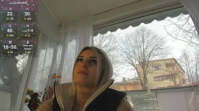 Ella Vee online show from 25, 3, 2026