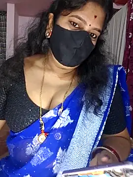 luci-queen online show from 18, 4, 2026