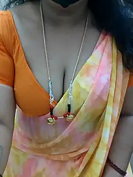 Snapshot of luci-queen chatting on 1, 8, 2026 luci-queen online show from 1, 8, 2026