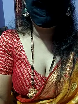 luci-queen online show from 9, 10, 2025