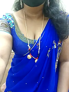 Snapshot of luci-queen chatting on 26, 7, 2026 luci-queen online show from 26, 7, 2026