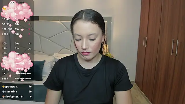 nylaa rose online show from 9, 10, 2025