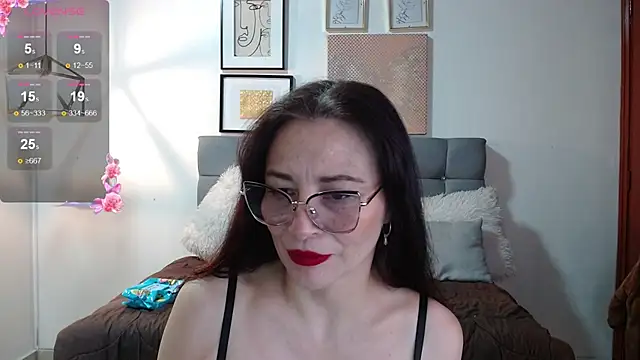 Snapshot of _naomi_s chatting on 21, 5, 2026 naomi s online show from 21, 5, 2026