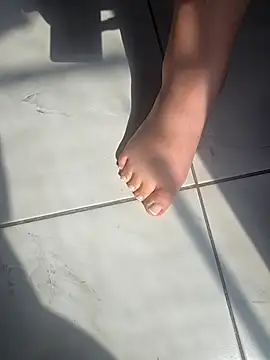 Nicoleefaith  online show from 1, 4, 2026