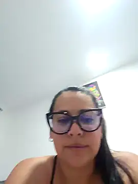 Nicoleefaith  online show from 4, 4, 2026