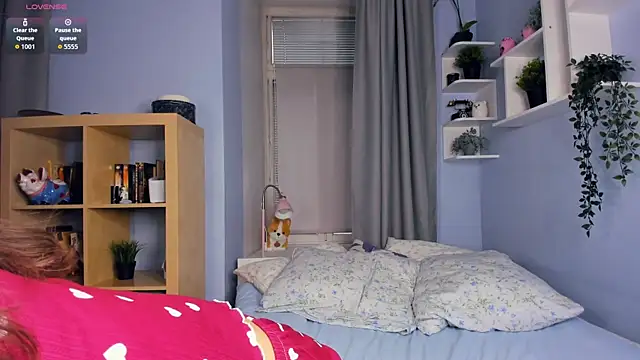 AntonettaTarring online show from 21, 10, 2025