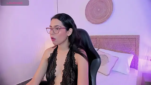 desireee  online show from 15, 4, 2026