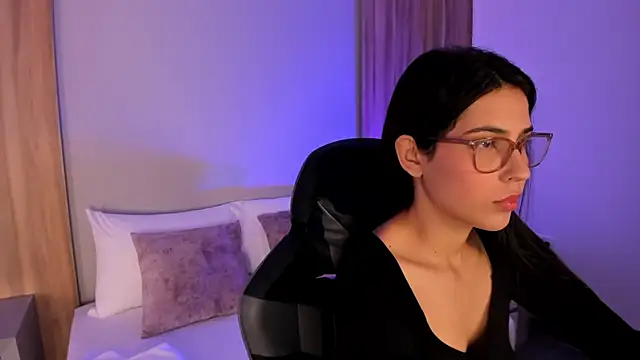 desireee  online show from 4, 11, 2025