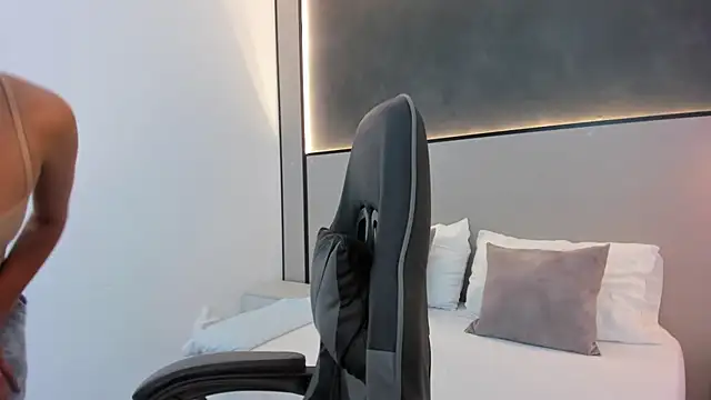 desireee  online show from 20, 10, 2025